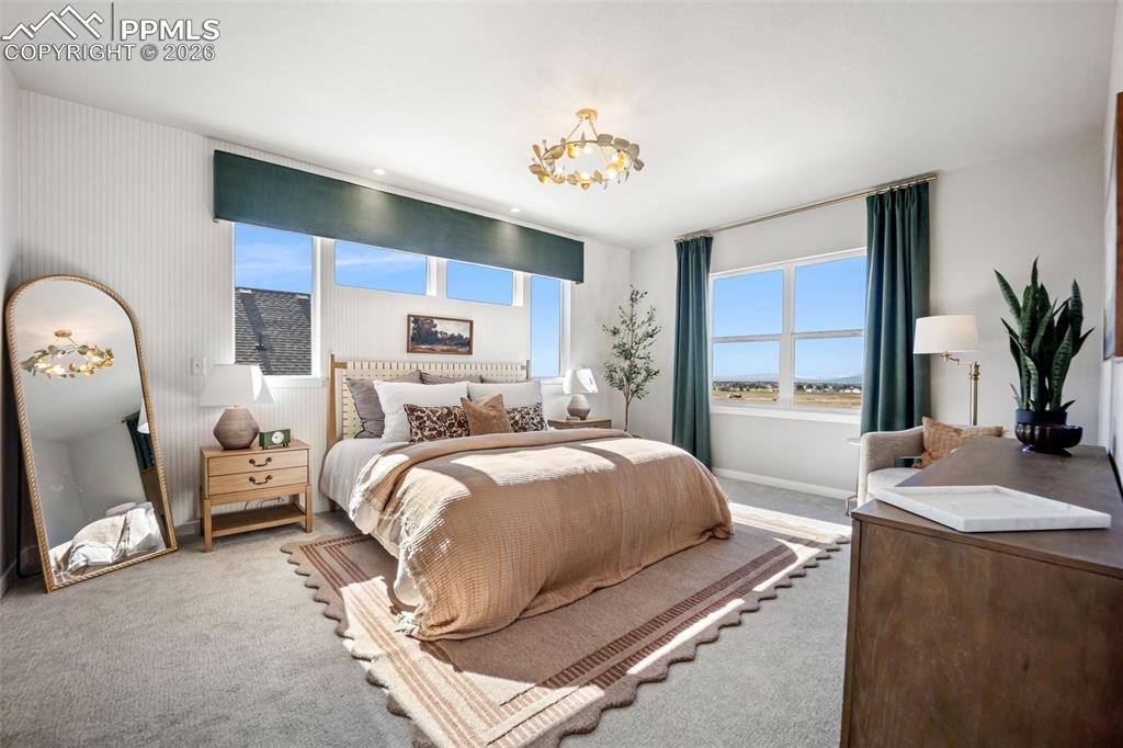 Image 10 of 10: Bedroom