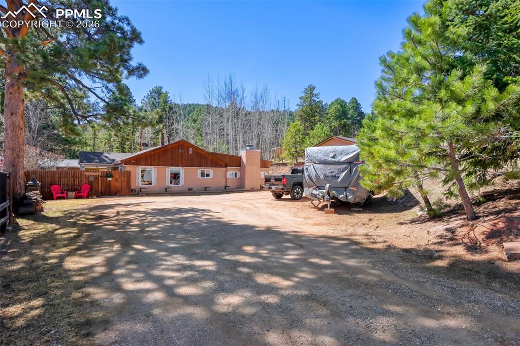 Image 2 of 28: Side of Structure