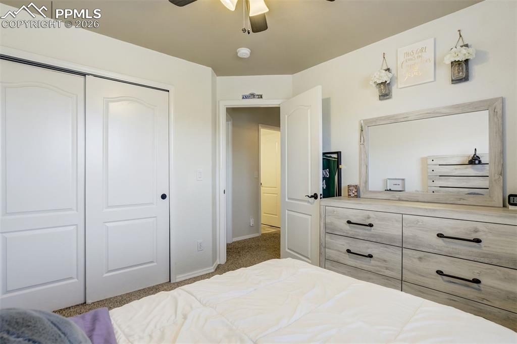 Image 32 of 47: Bedroom