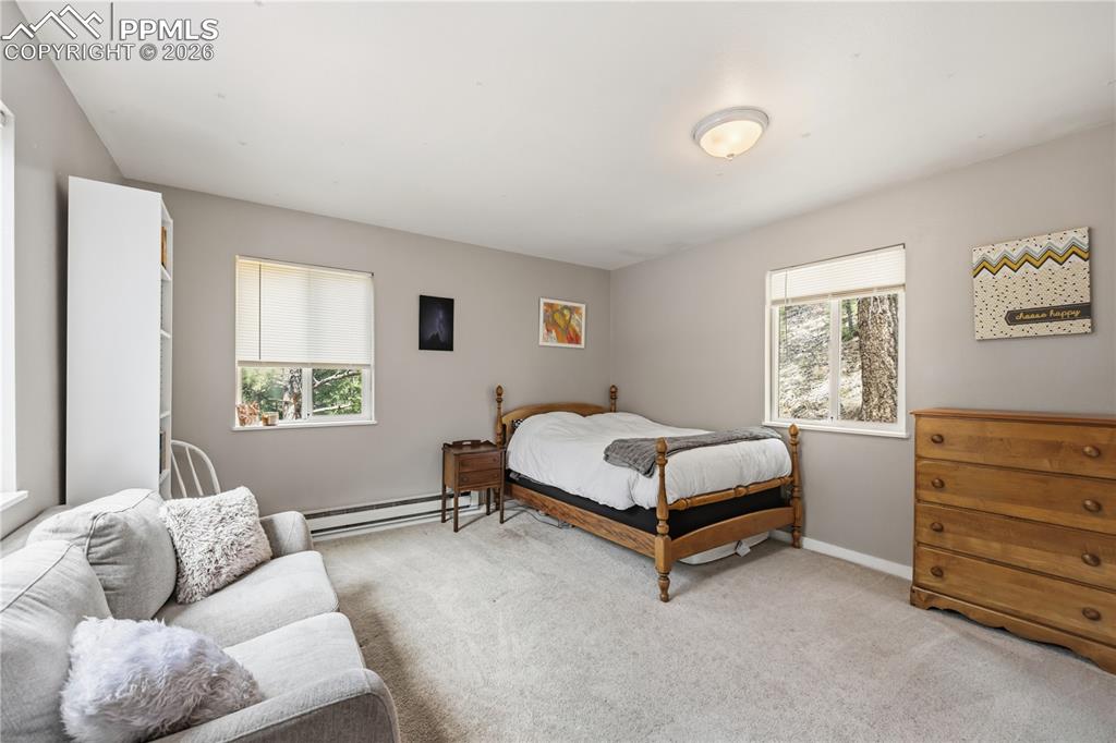 Image 19 of 38: Bedroom