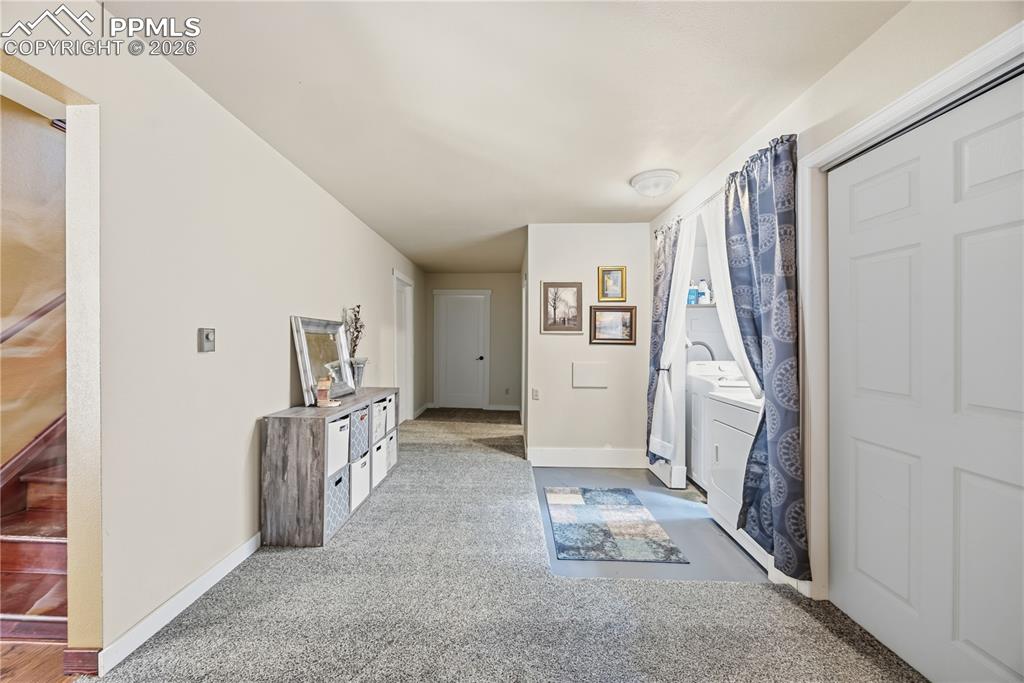 Image 27 of 38: Laundry