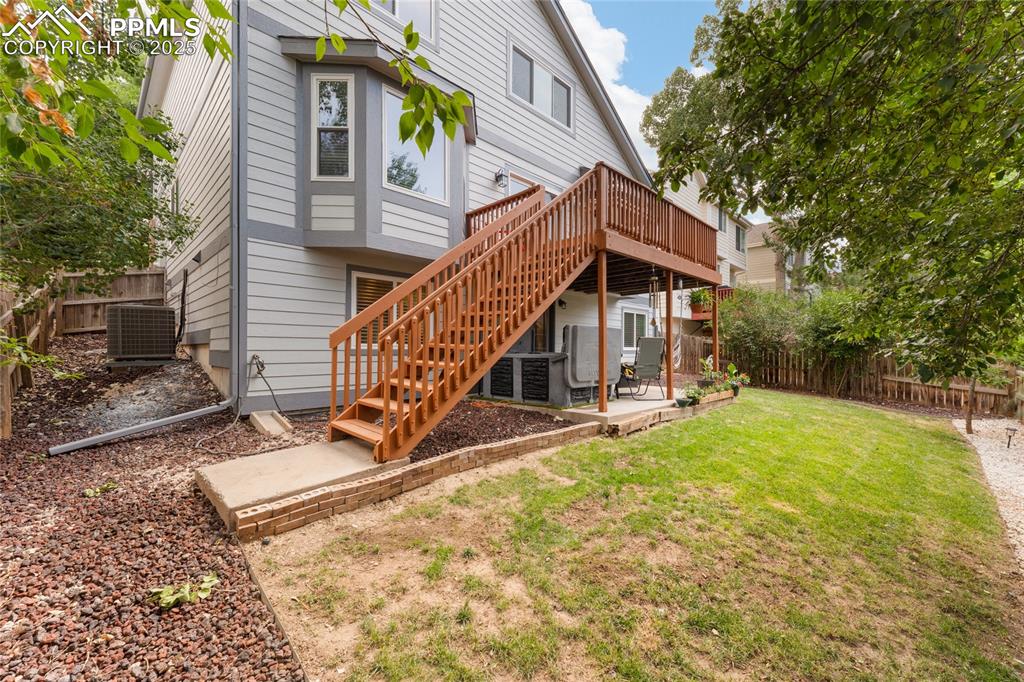 Image 45 of 50: Back of Structure