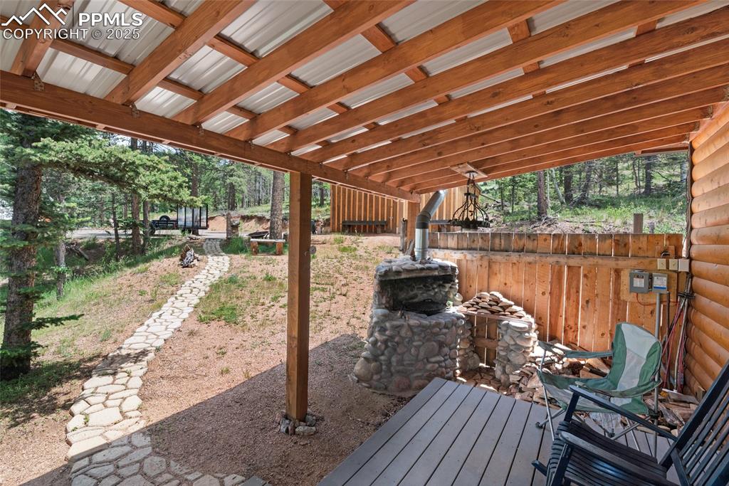 Image 8 of 47: Deck
