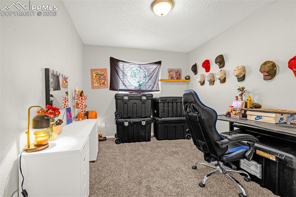 Image 15 of 35: Bedroom