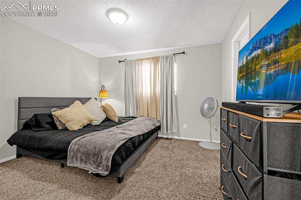 Image 9 of 35: Master Bedroom