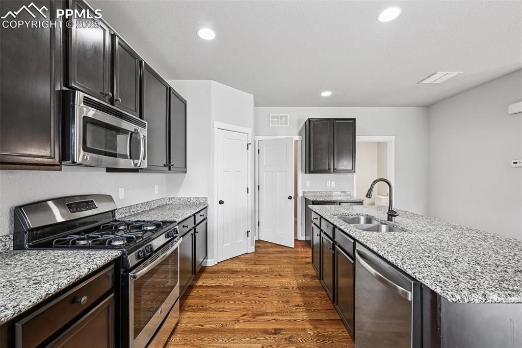 Image 12 of 38: Kitchen