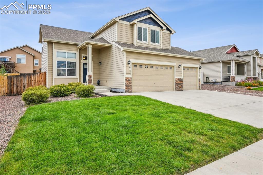 Image 2 of 38: Front of Structure