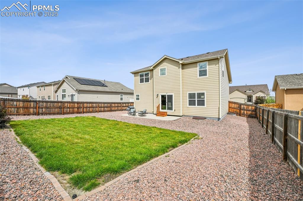 Image 33 of 38: Back of Structure