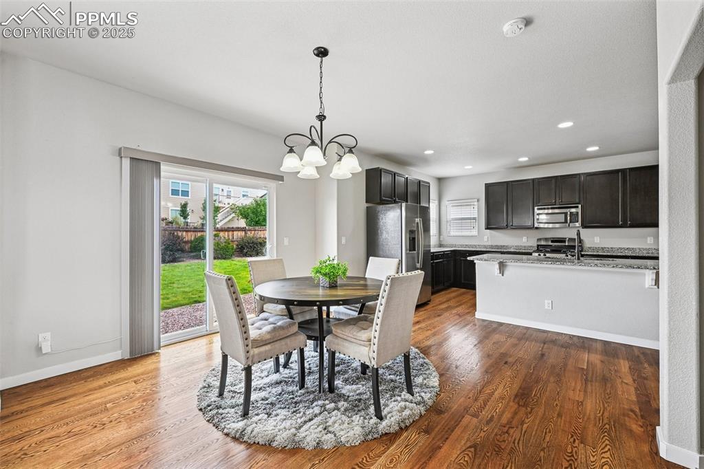 Image 8 of 38: Dining Area