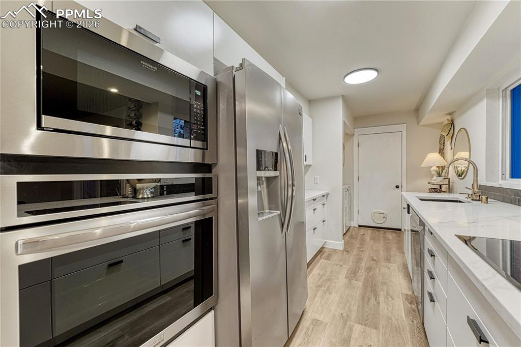 Image 15 of 50: Gourmet Appliances!