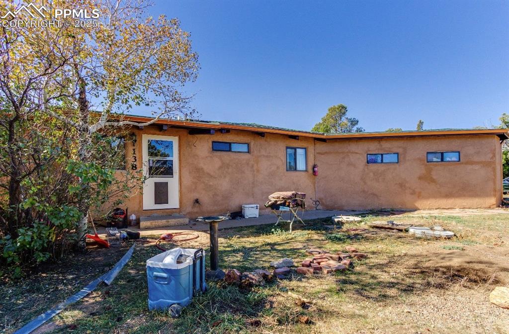 Image 18 of 23: Back of Structure