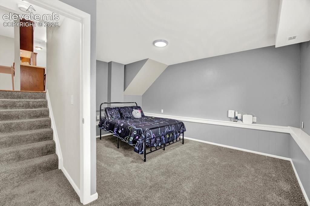 Image 23 of 38: Bedroom