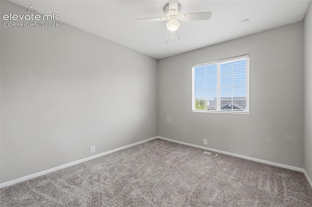 Image 16 of 33: Bedroom
