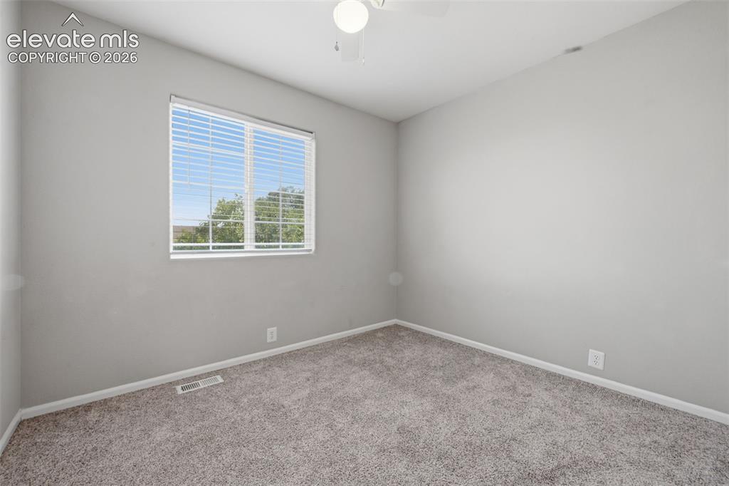 Image 19 of 33: Bedroom