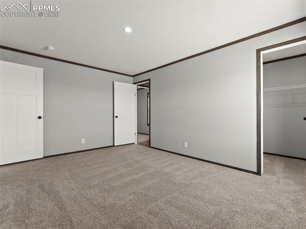 Image 32 of 43: Bedroom