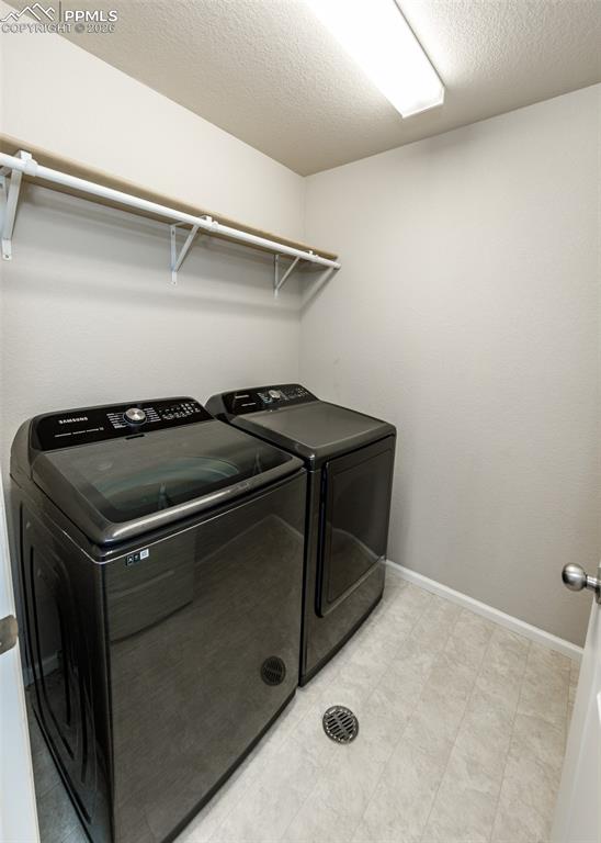 Image 11 of 45: Laundry