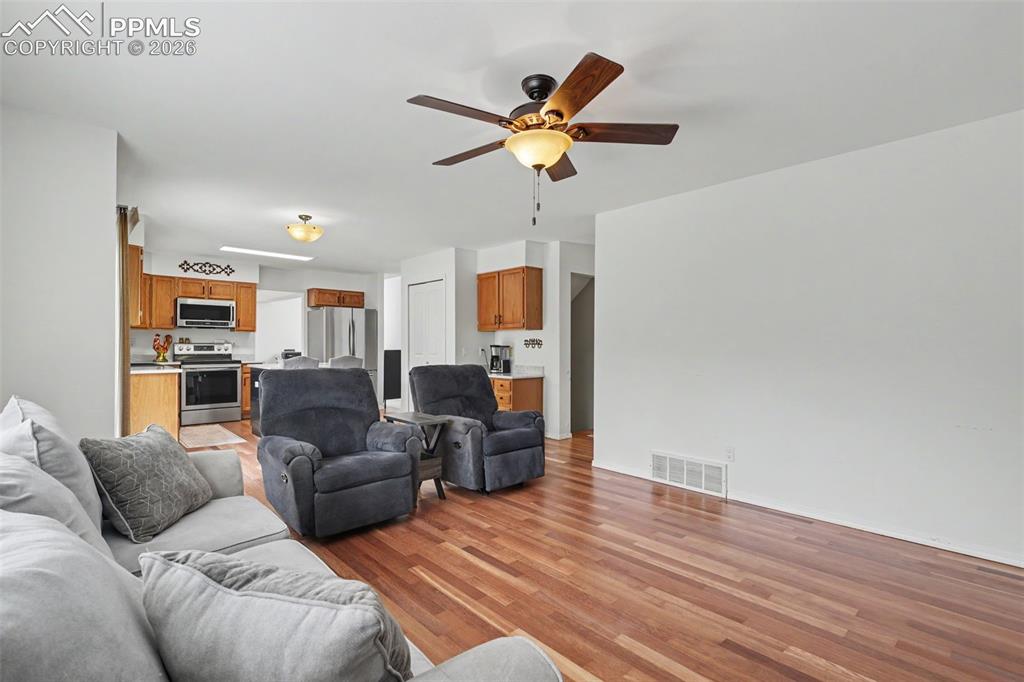 Image 15 of 41: Family Room