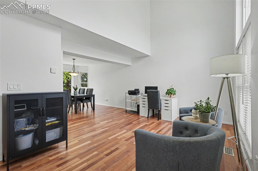 Image 4 of 41: Living Room