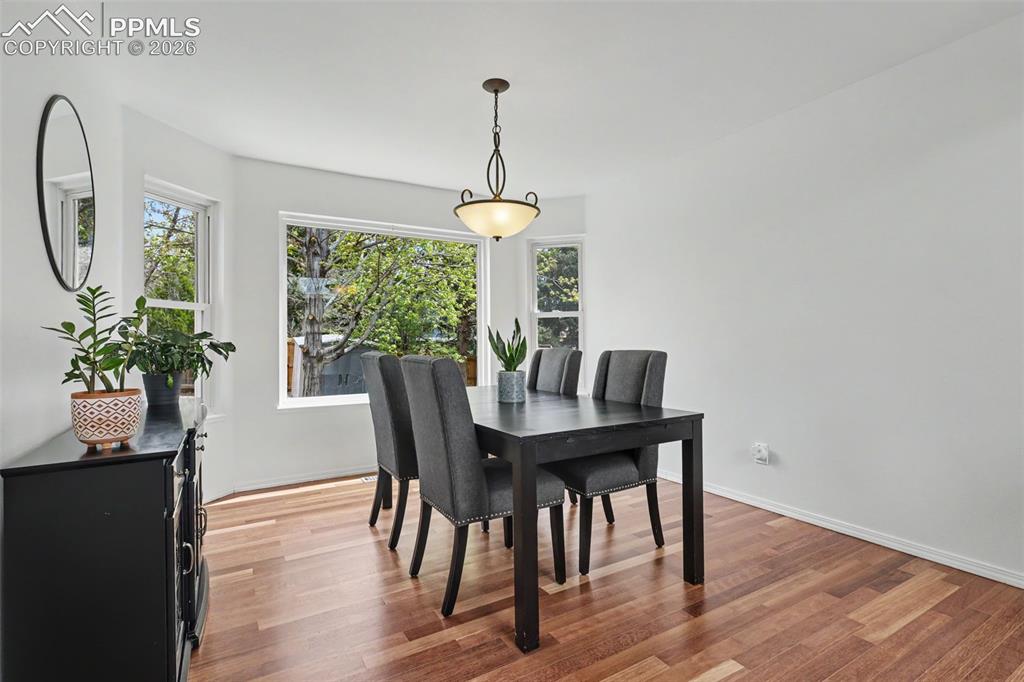 Image 6 of 41: Dining Area