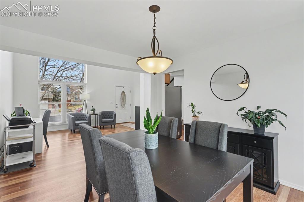 Image 8 of 41: Dining Area