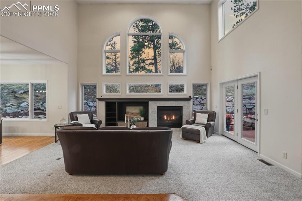 Image 5 of 43: Great Room