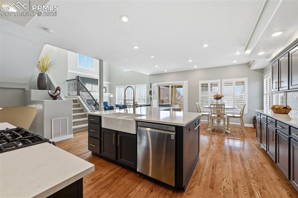 Image 13 of 48: Kitchen