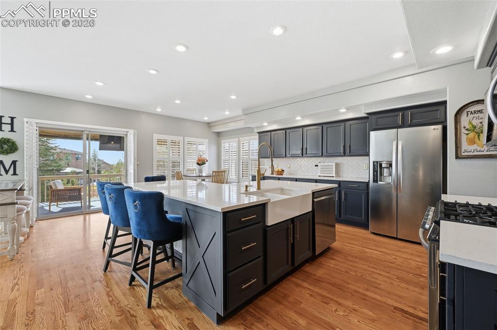 Image 15 of 48: Kitchen