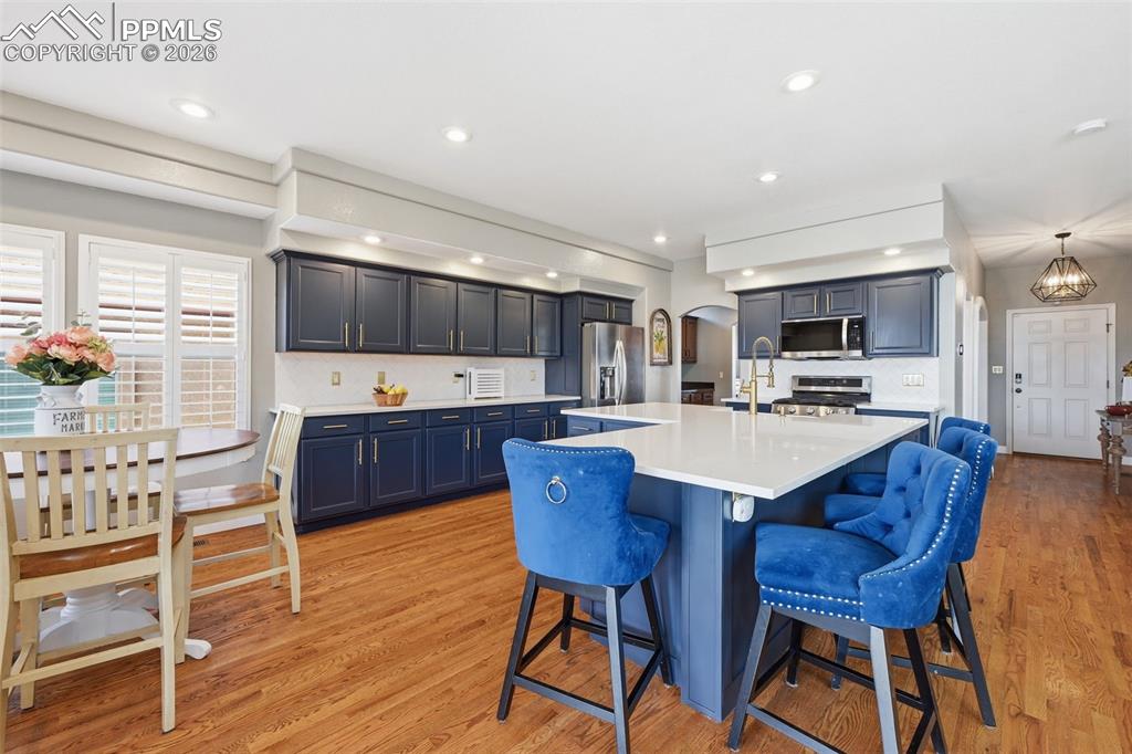 Image 17 of 48: Kitchen