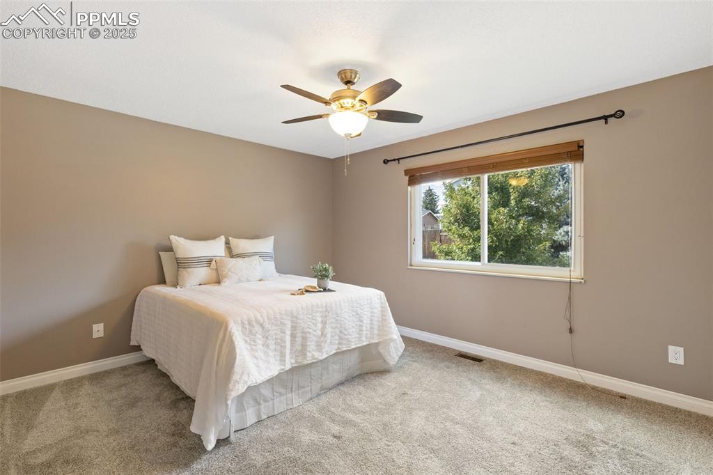 Image 20 of 46: Bedroom