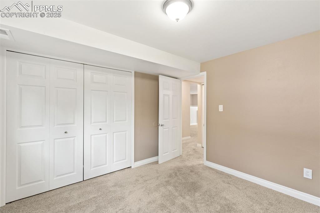 Image 34 of 46: Bedroom
