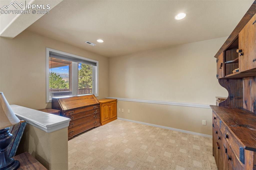 Image 14 of 33: Open office area