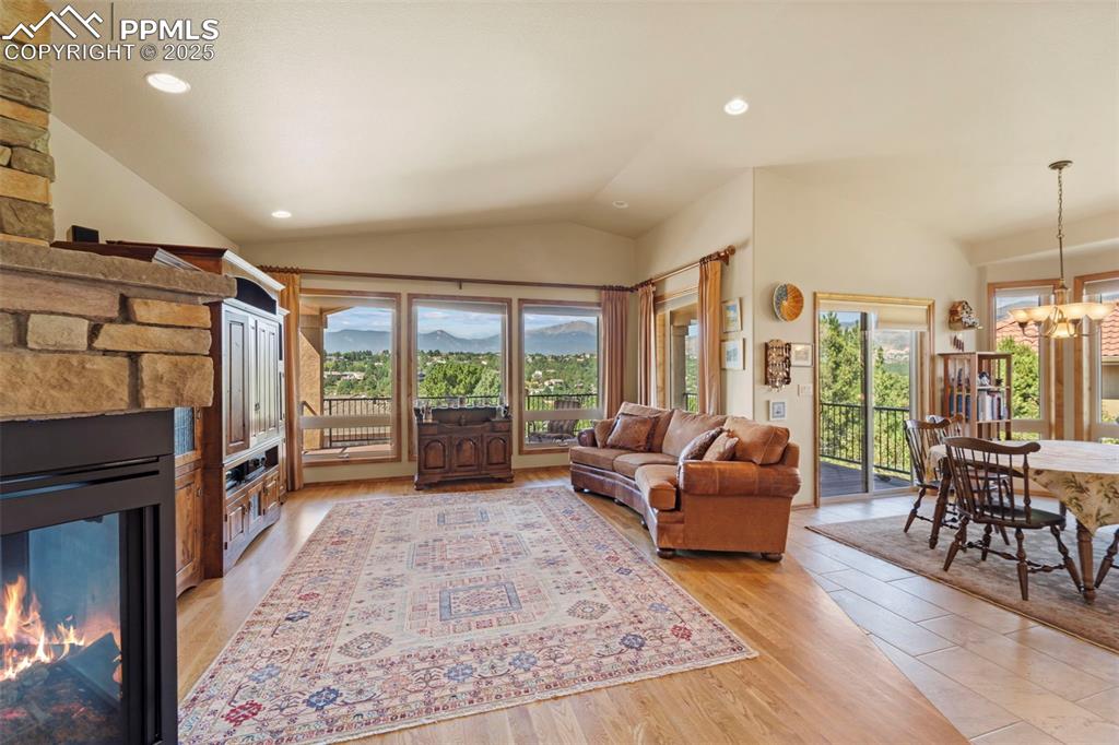 Image 28 of 33: Plenty of space and plenty of views