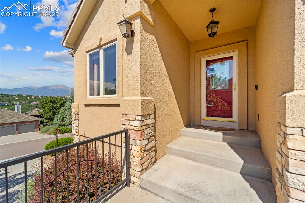 Image 30 of 33: Andersen doors and windows to help see the incredible mountain views