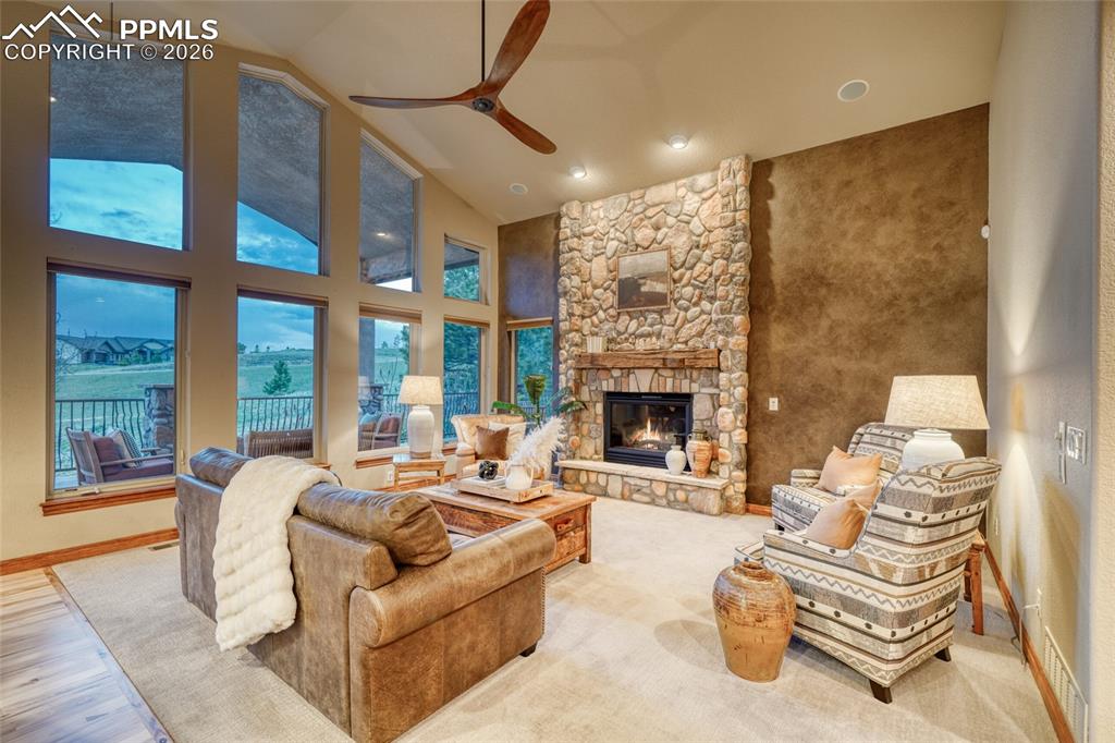 Image 11 of 50: Living Room