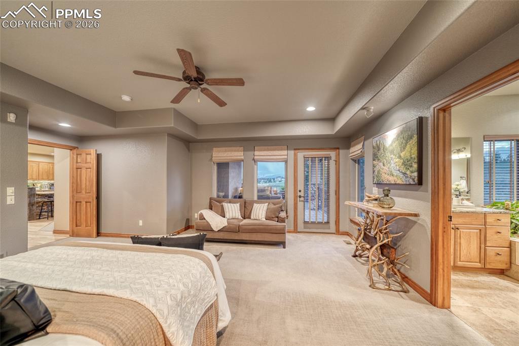 Image 27 of 50: Bedroom