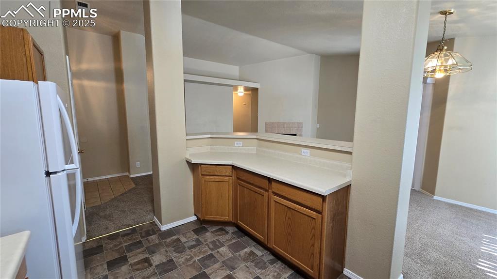 Image 11 of 26: Kitchen