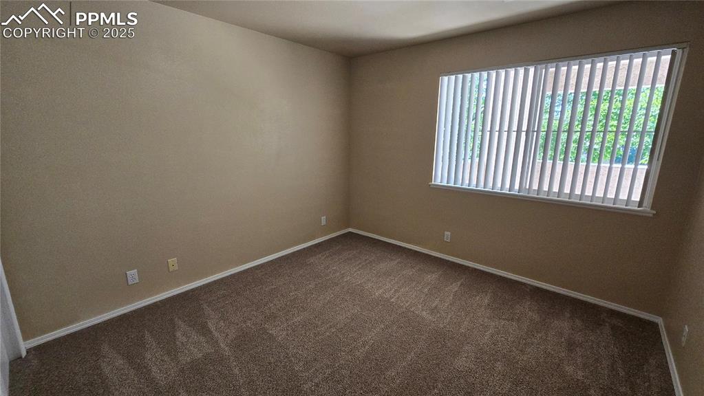 Image 24 of 26: Bedroom 3