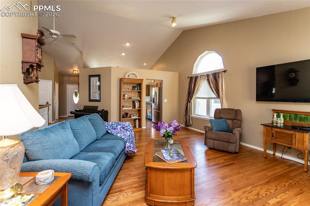 Image 15 of 50: Living Room