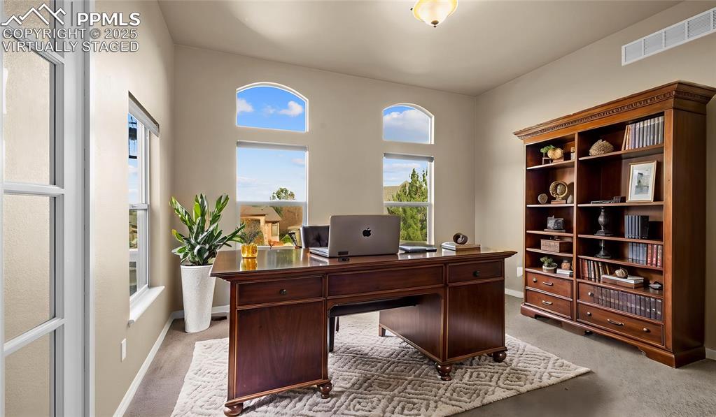 Image 11 of 50: Virtually Staged Office