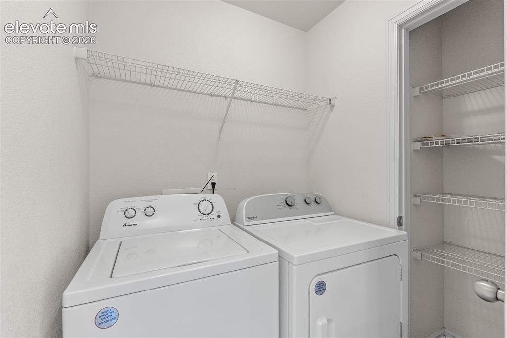 Image 14 of 27: Laundry