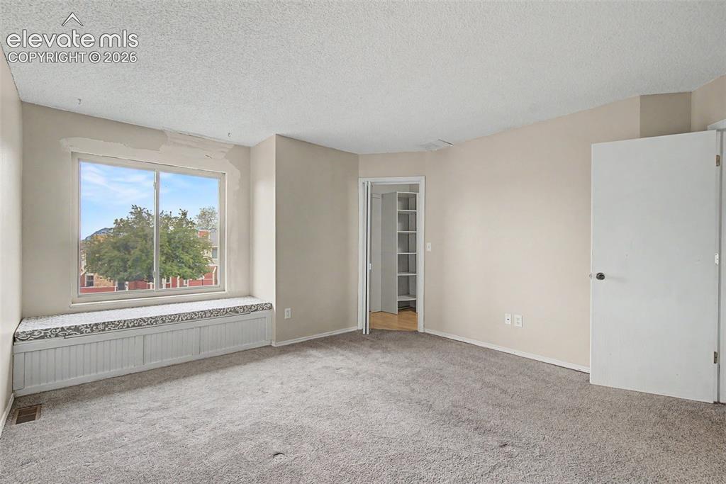 Image 14 of 32: Master Bedroom