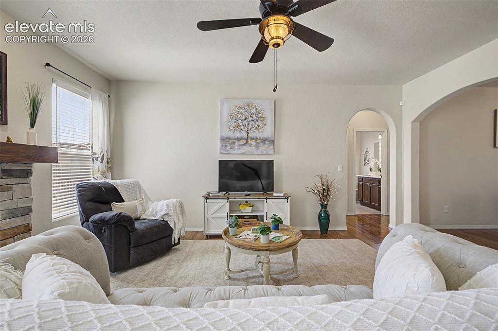 Image 8 of 39: Living Room