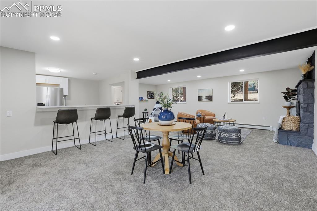 Image 6 of 42: Dining Area