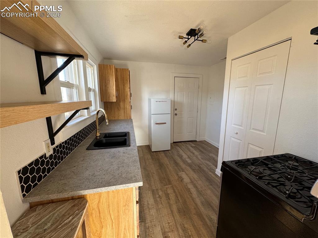 Image 6 of 26: No Description Available