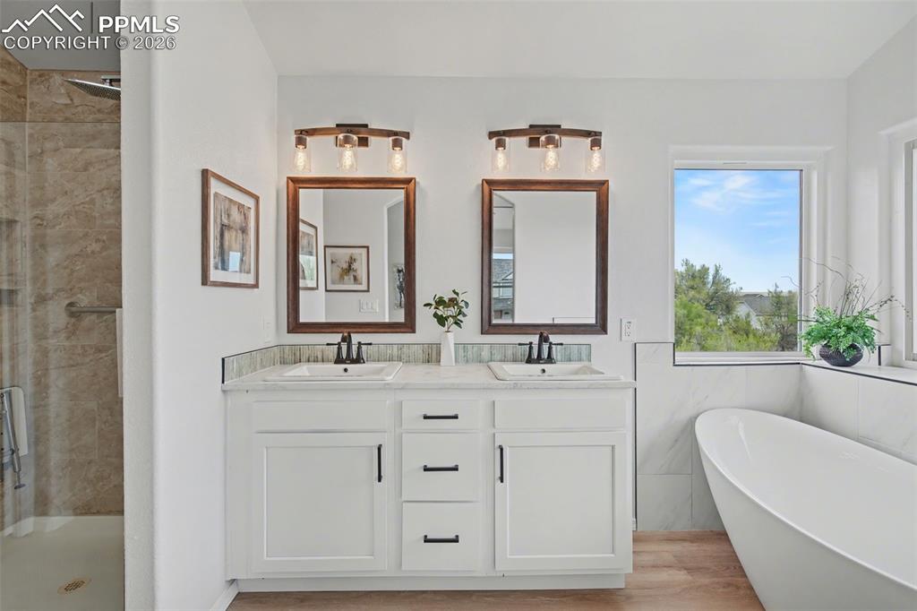 Image 23 of 40: Dual Vanity with Clean, Modern Elegance