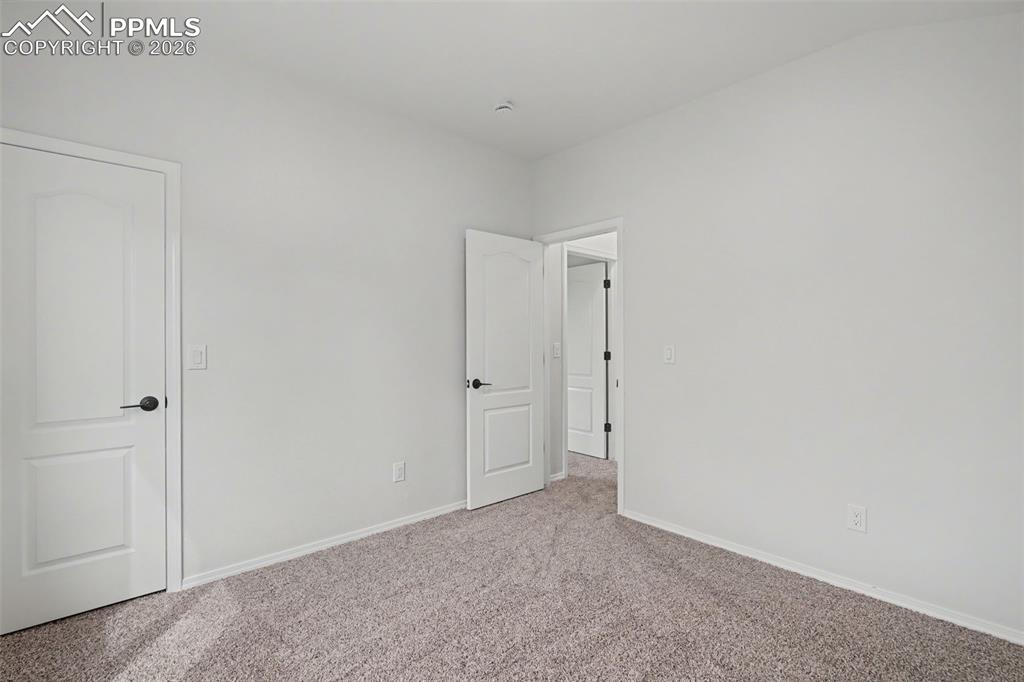 Image 33 of 40: Bedroom