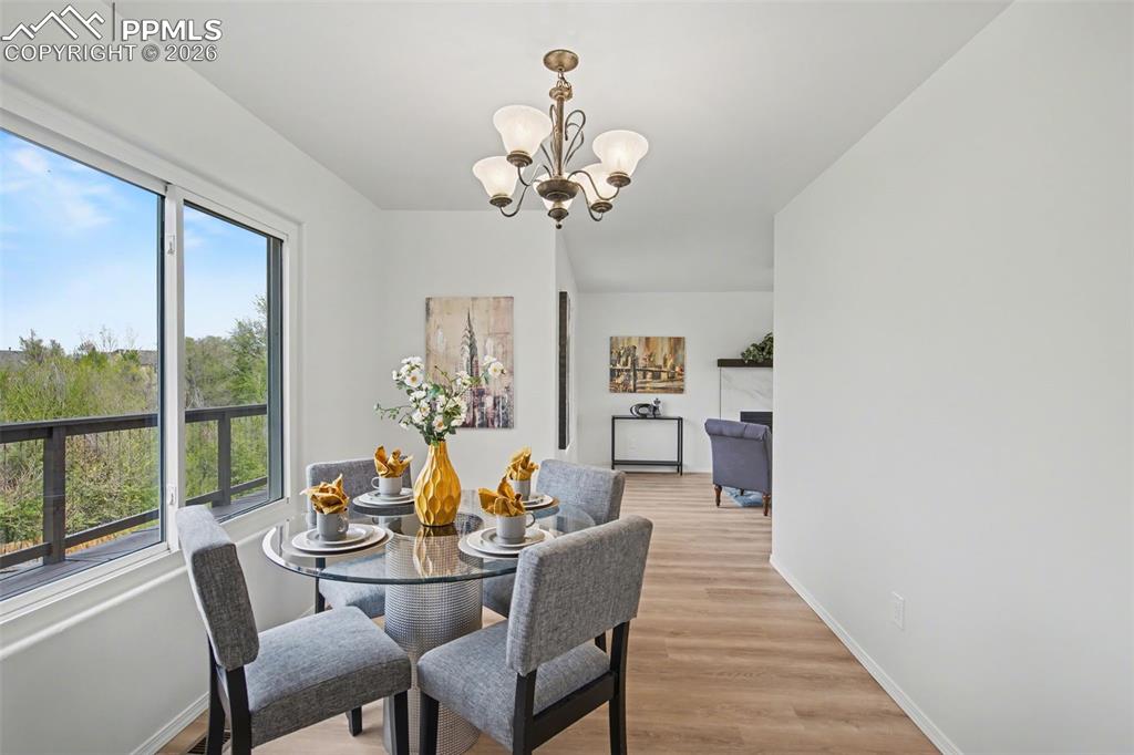 Image 9 of 40: Dining Room