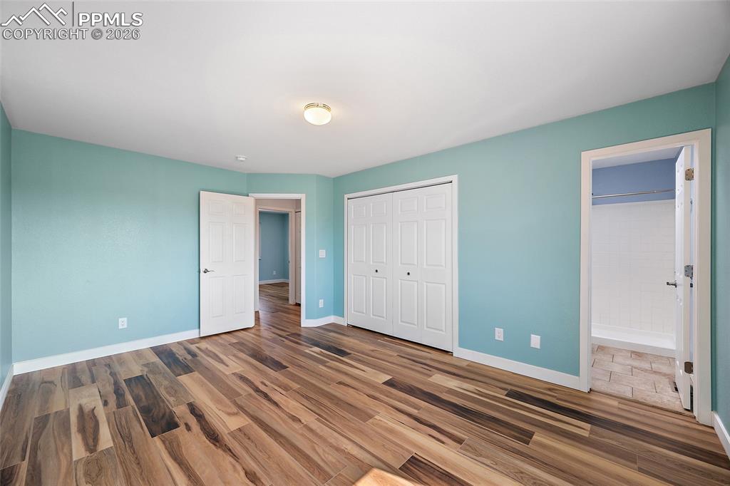 Image 16 of 26: Primary bedroom