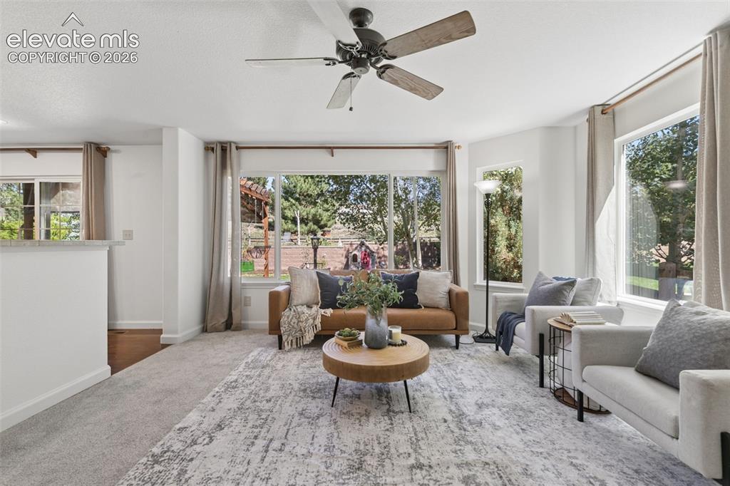 Image 19 of 50: Family Room