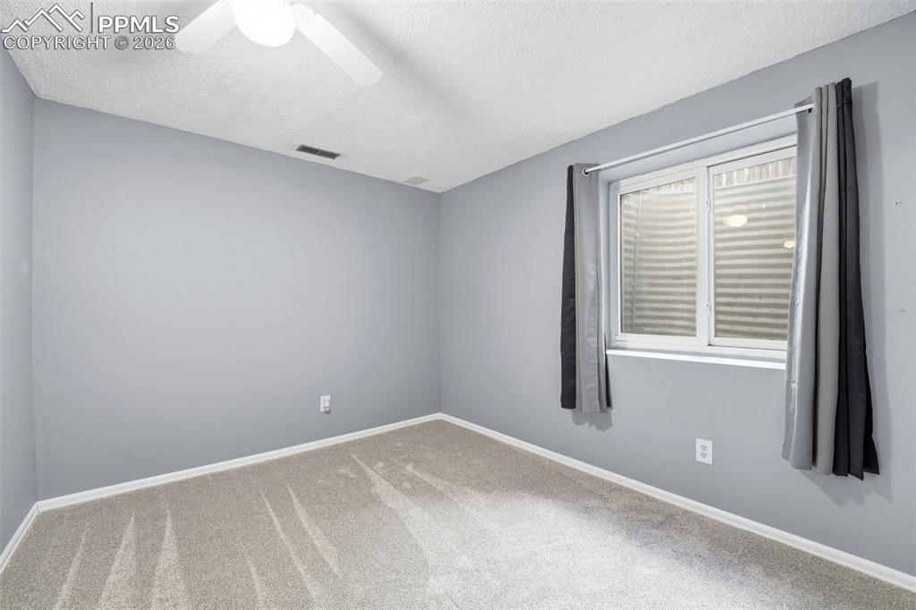 Image 30 of 35: Flex Room